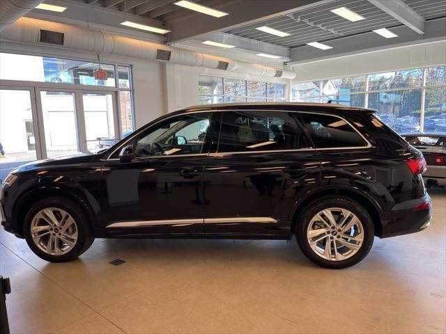 2022 audi q7 55 premium plus