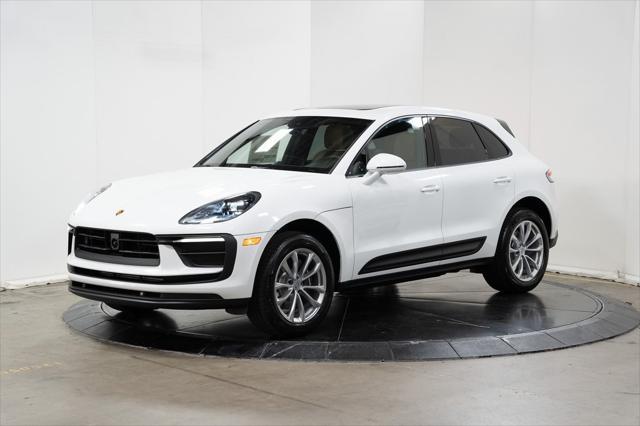 2024 porsche macan base