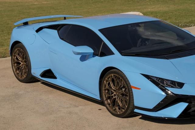 2023 lamborghini huracan tecnica base