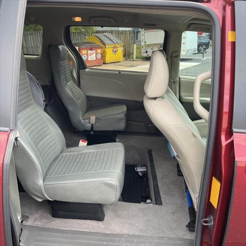 2012 toyota sienna xle