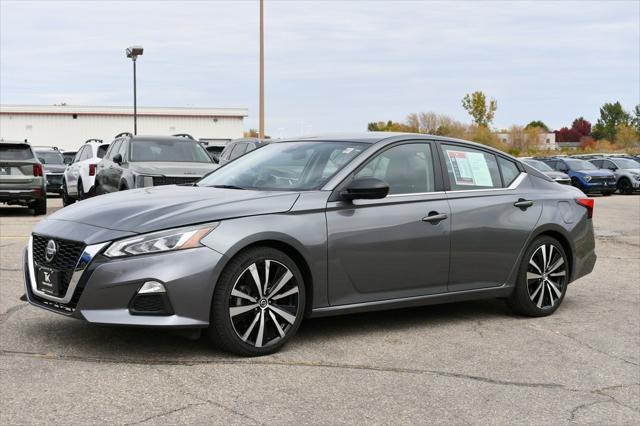 2022 nissan altima sr fwd