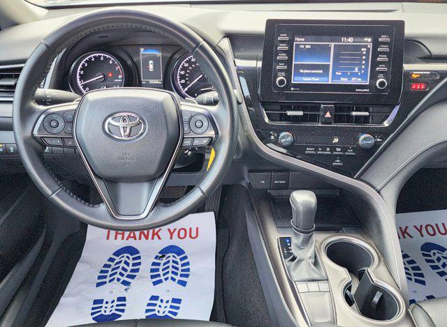 2023 toyota camry se