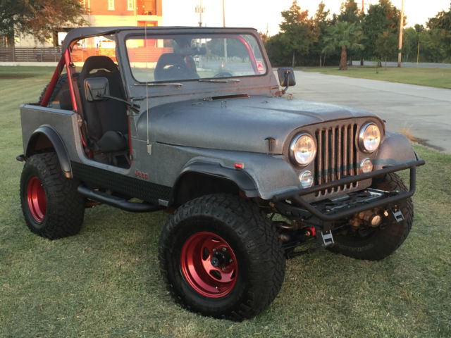 jeep amc cj7 7,400 miles with 100,000 3 year warrenty on engine
