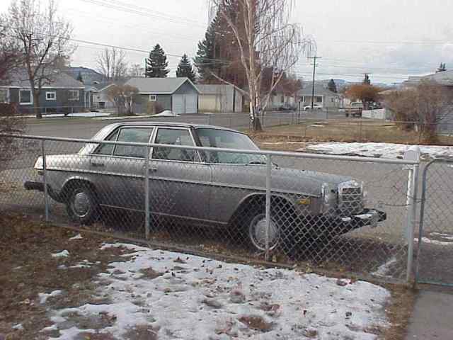 1975 mercedes-benz 200 d diesel 240d automatic 4-door sedan