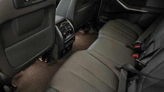 2022 BMW X7