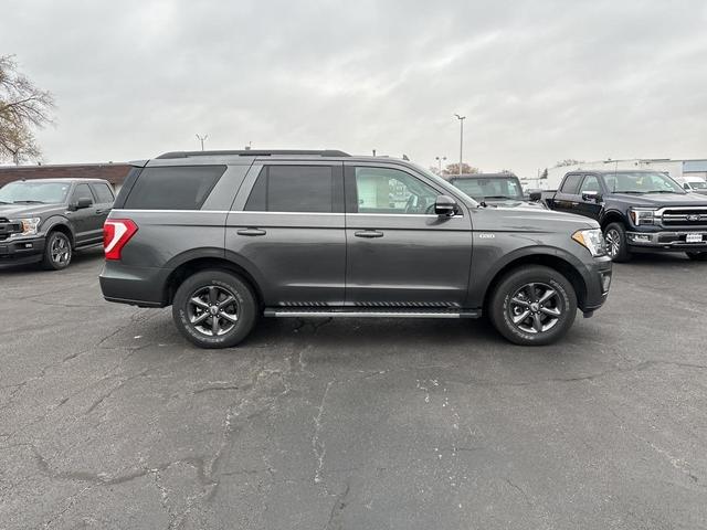 2020 ford expedition xlt