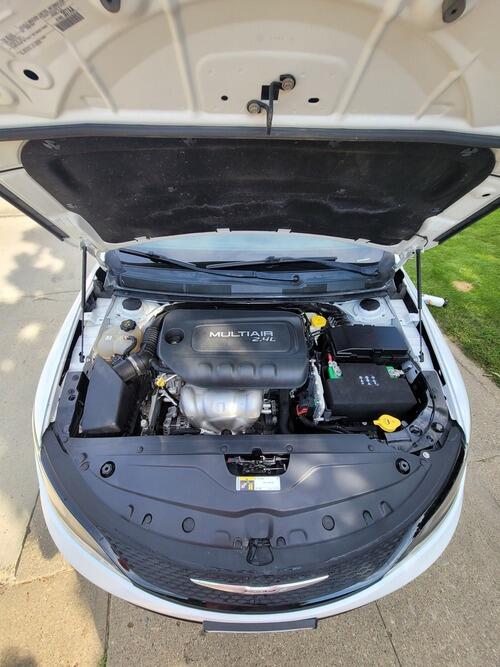 2015 chrysler 200s