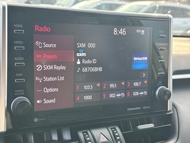 2022 toyota rav4 hybrid se