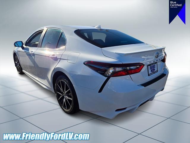 2021 toyota camry se