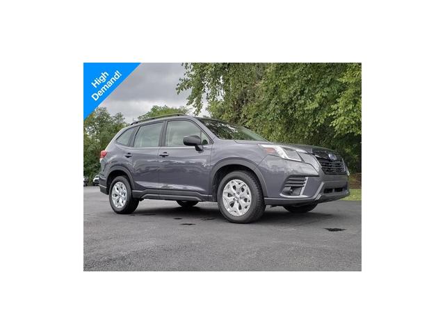 2022 subaru forester base