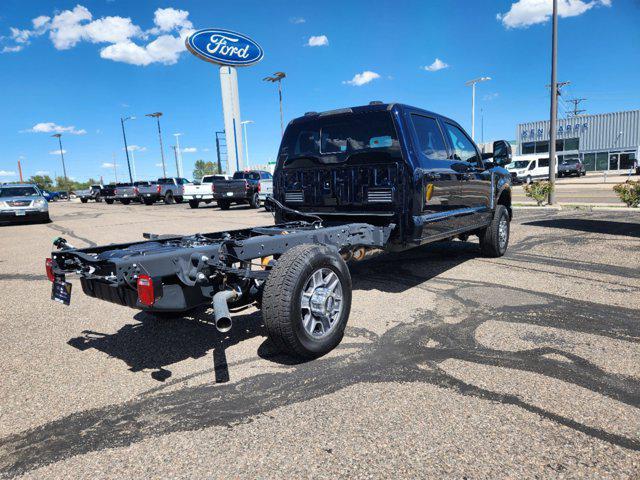 2023 ford f-350 chassis lariat