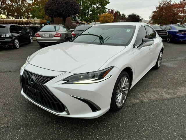 2022 lexus es 300h luxury