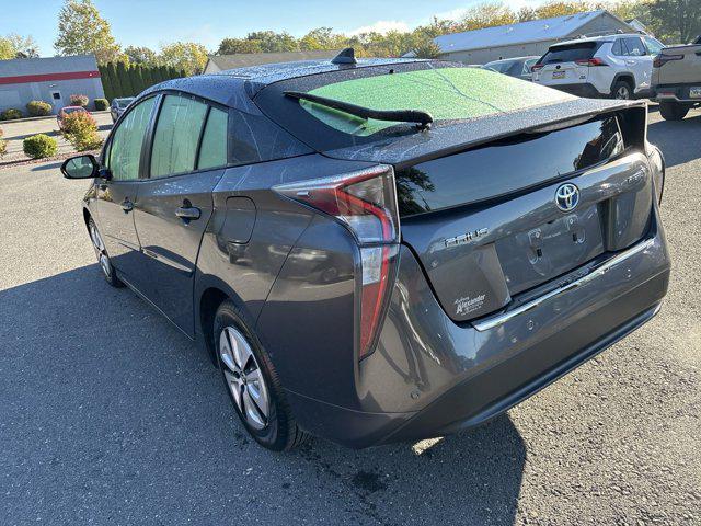 2017 toyota prius two