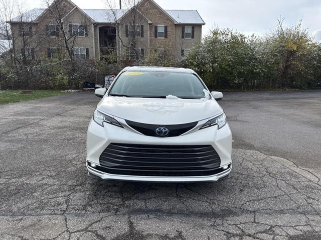 2021 toyota sienna limited