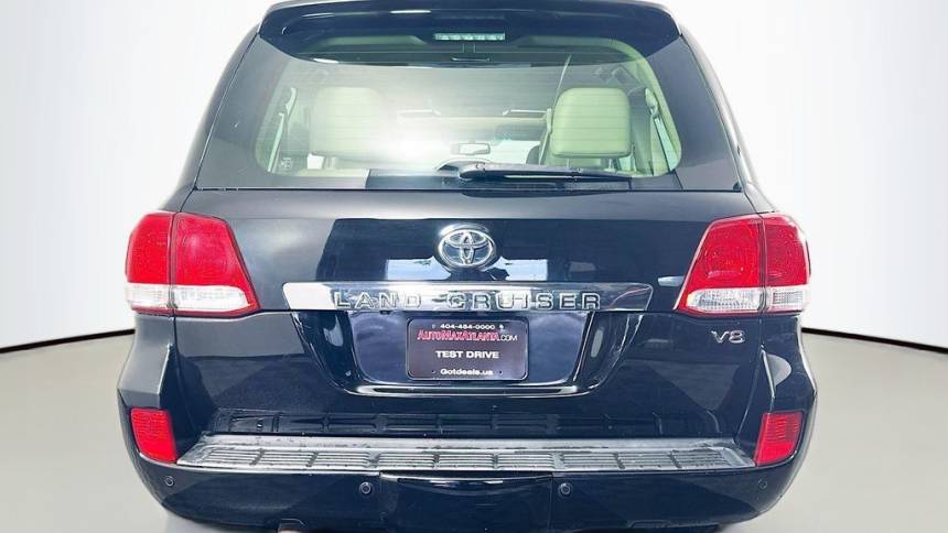2008 toyota land cruiser base