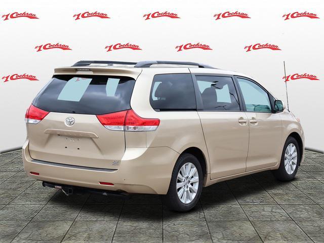 2012 toyota sienna xle