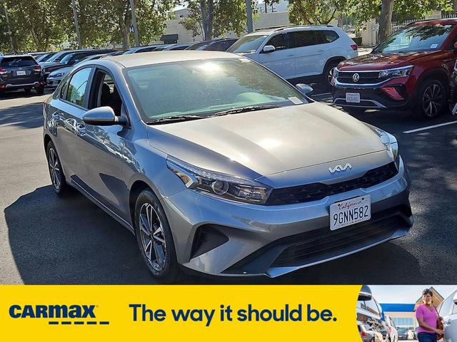 2023 kia forte lxs