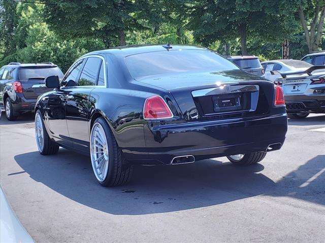 2010 rolls-royce ghost base