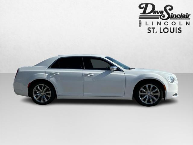 2021 chrysler 300 touring