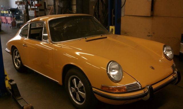 1967 911s bahama yellow/black
