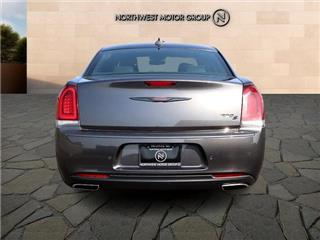 2022 Chrysler 300 s v6