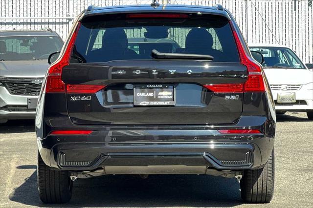 2024 volvo xc60 b5 plus dark theme