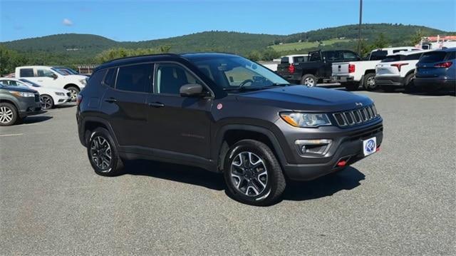 2020 jeep compass trailhawk