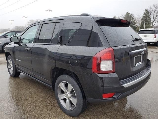 used 2017 jeep compass fwd latitude milwaukee, wi 53221 for sale in milwaukee, wisconsin