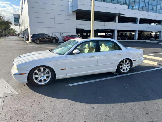 2004 jaguar xj base