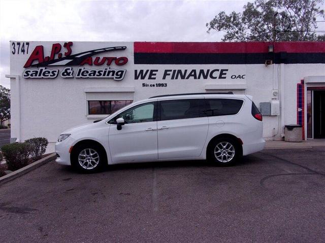 2023 chrysler voyager lx