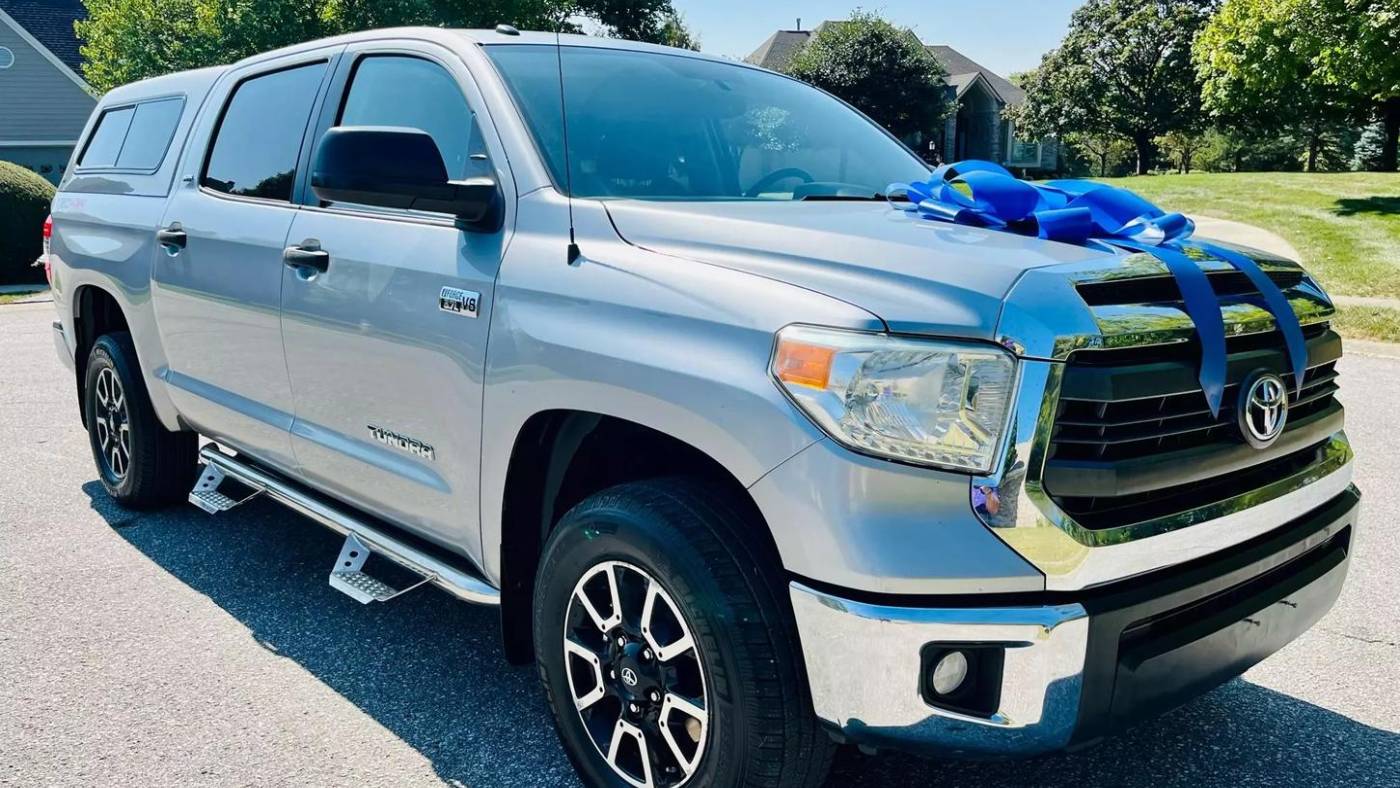 2014 toyota tundra sr5