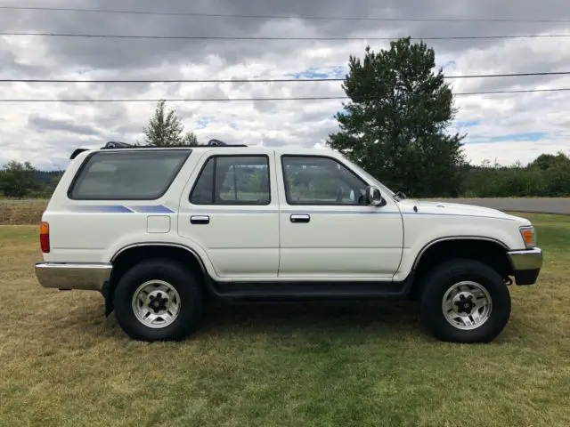 1994 toyota 4 runner sr5 4x4 126,000 actual miles very nice!!!!