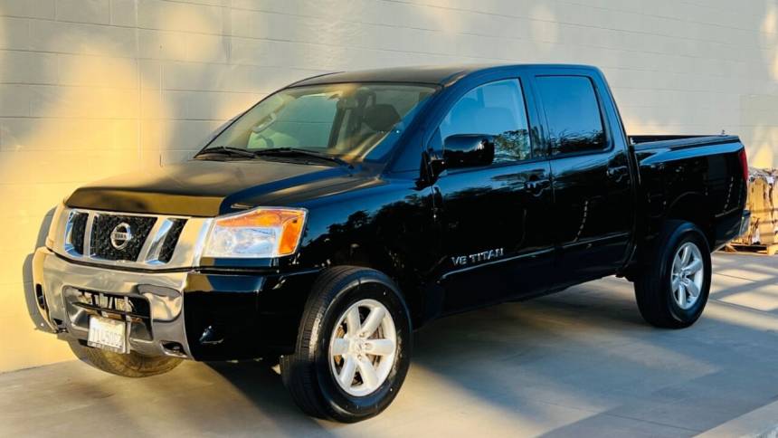 2012 nissan titan sv