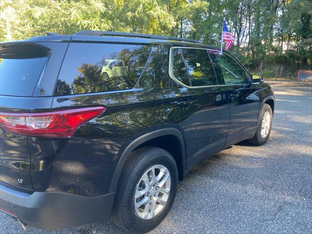 2021 chevrolet traverse lt cloth