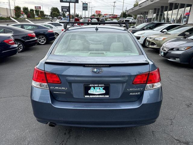 2013 subaru legacy limited