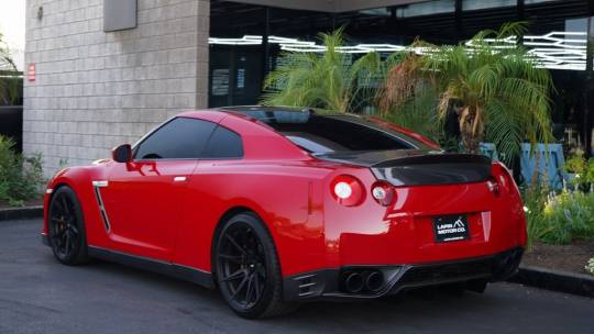 2014 Nissan GT-R