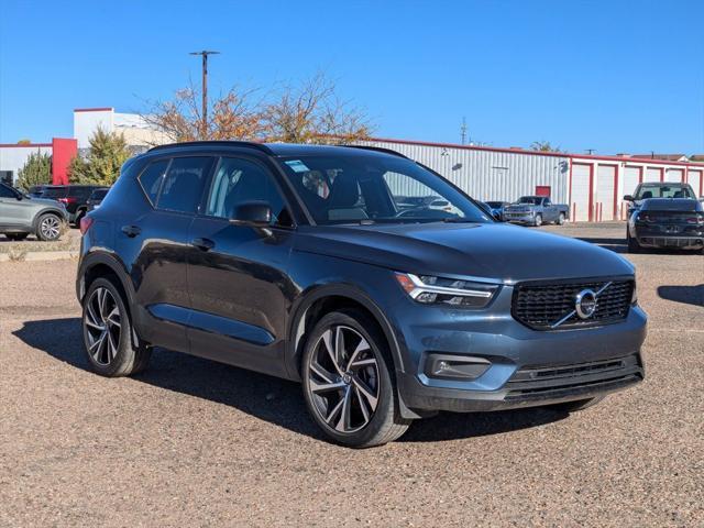 2022 volvo xc40 t5 r-design