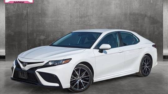 2021 toyota camry se