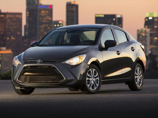 2017 toyota yaris ia base