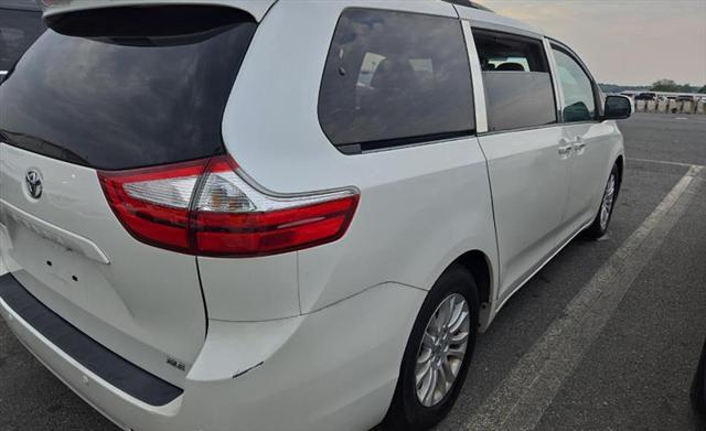 2015 toyota sienna xle