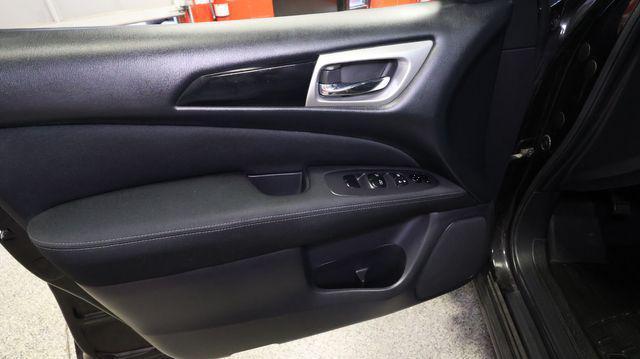 2017 nissan pathfinder sv