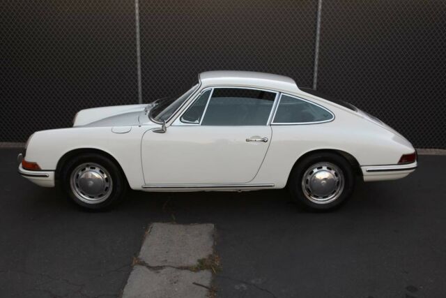 1966 porsche 912 early 3 gauge car, 4 screw horn grille !!!
