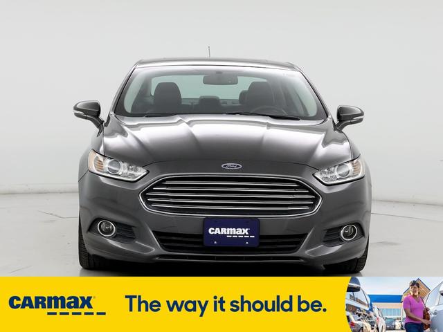 2016 ford fusion energi se