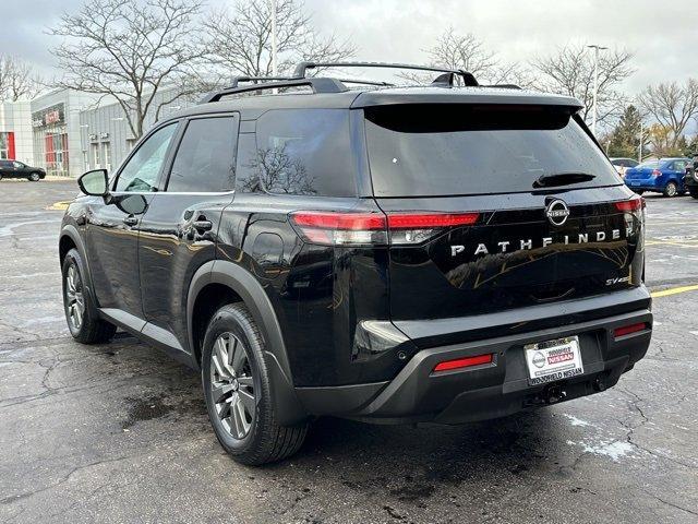 2022 nissan pathfinder sv