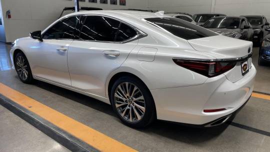 2021 Lexus ES