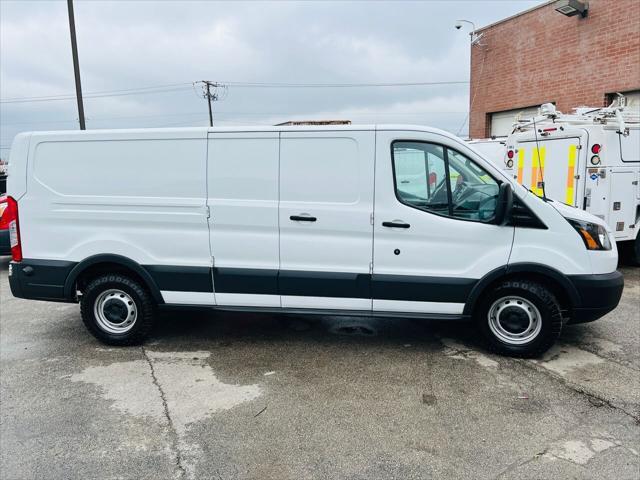 2018 ford transit-250 base