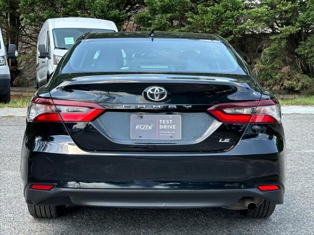 2021 toyota camry le