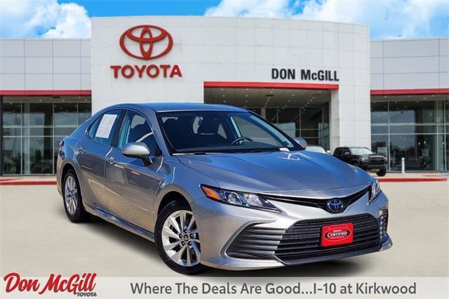 2024 toyota camry le