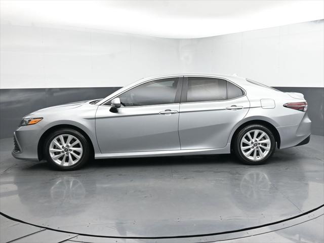 2023 toyota camry le