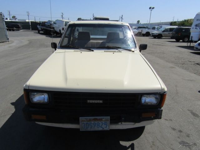 1986toyota pick up manual used 2.4l i4 8v no reserve